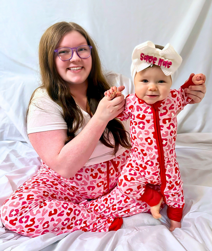 Pretty in Pink bamboo romper made of luxury viscose with double sided zipper and temperature regulation