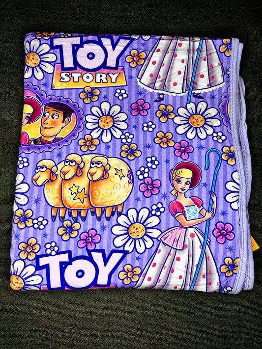 Rootin' Tootin' Daisies Double Layered Bamboo Blanket